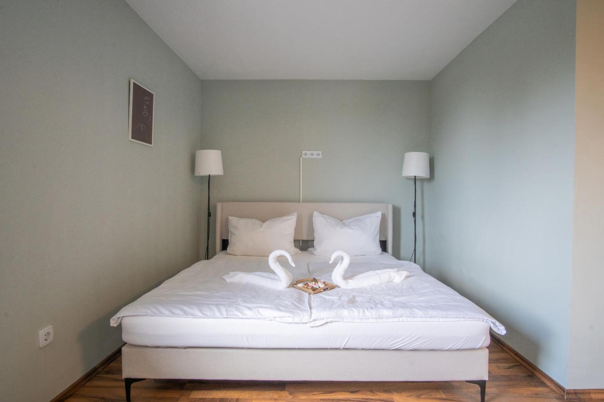 Family And Friends Hassloch Hotel Phòng bức ảnh